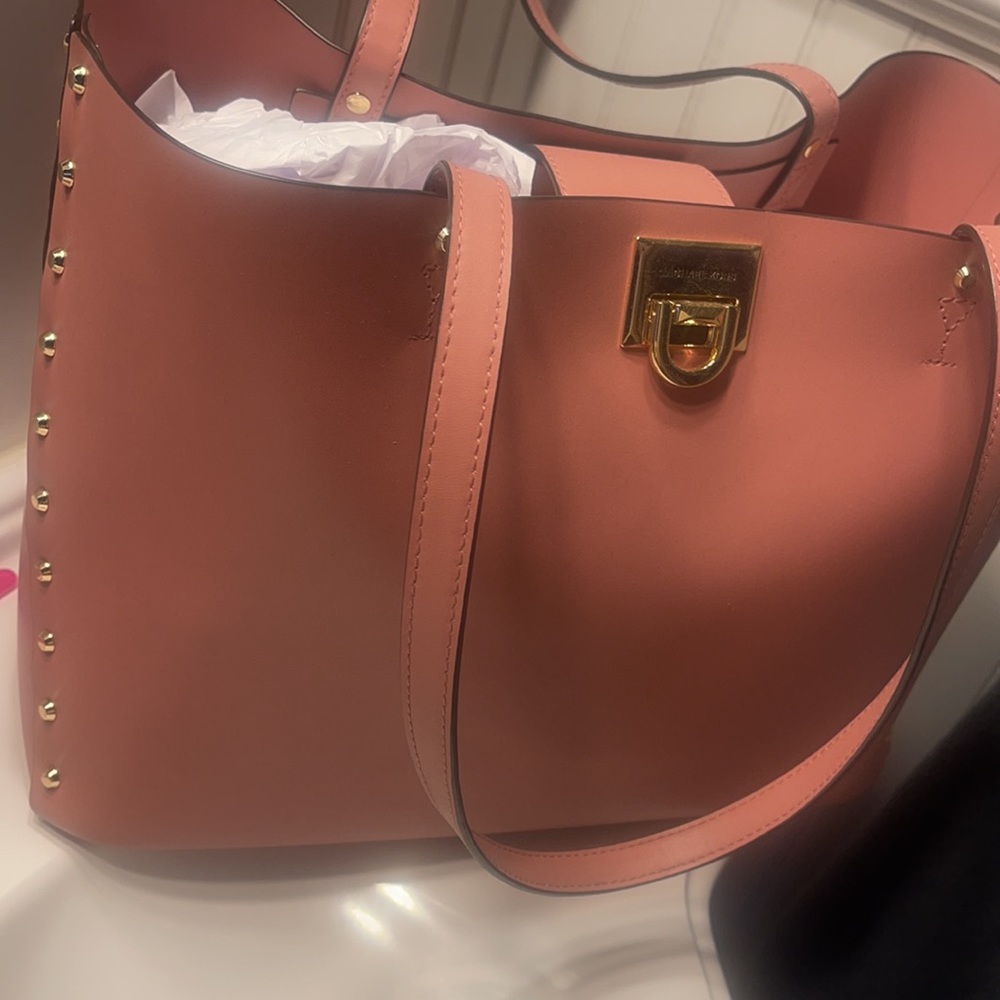 MK STUD MANHATTAN PINK BAG 💼 - Picture 4 of 11